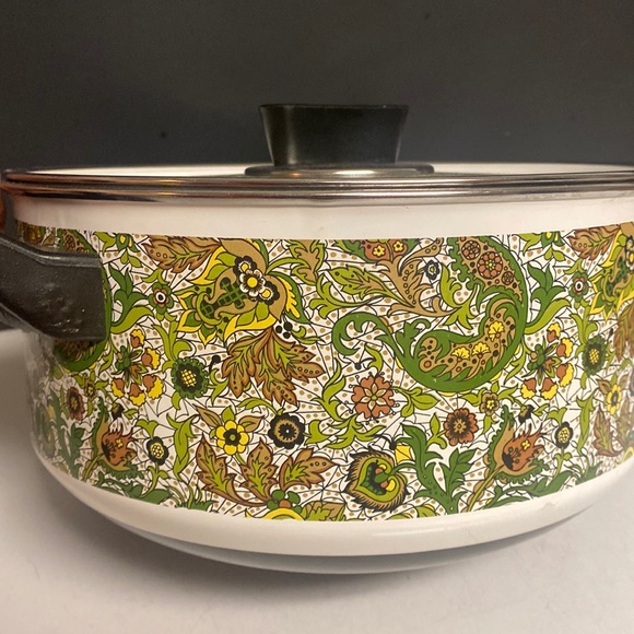 Fancipans Green Paisley Enamel Handled Pot Lid 9.5”D Two Piece - Picture 6 of 17